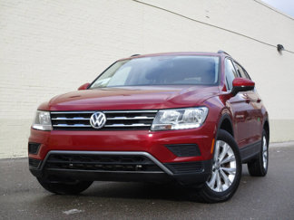 Used 2019 Volkswagen Tiguan SE w/ Panoramic Sunroof Package image 1