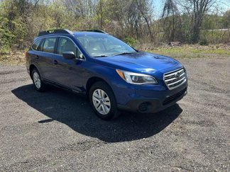 Used 2017 Subaru Outback 2.5i image 1