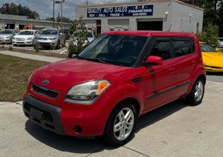 Used 2010 Kia Soul + image 1