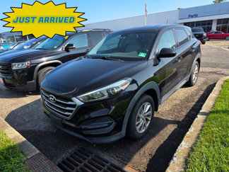 Used 2017 Hyundai Tucson SE image 1