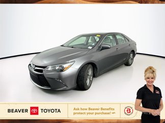 Used 2017 Toyota Camry SE image 1