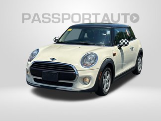 Used 2017 MINI Cooper 2-Door Hardtop image 1