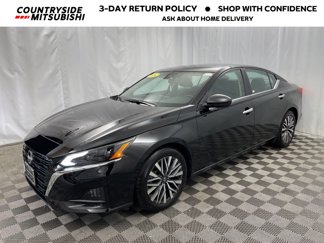 Used 2024 Nissan Altima 2.5 SV image 1