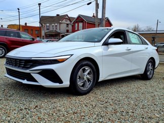 New 2025 Hyundai Elantra SE image 1