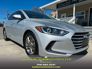 Used 2017 Hyundai Elantra SE image 1