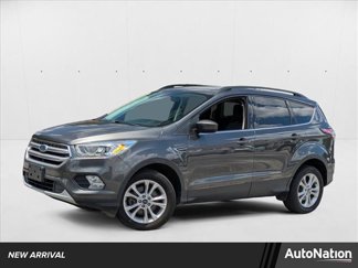 Used 2017 Ford Escape SE w/ Equipment Group 201A image 1