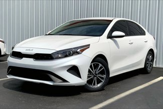 Used 2023 Kia Forte LXS image 1