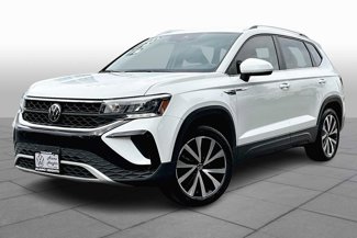 Used 2023 Volkswagen Taos SE image 1