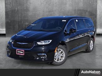 New 2025 Chrysler Pacifica Select w/ Uconnect Theater Family Group image 1