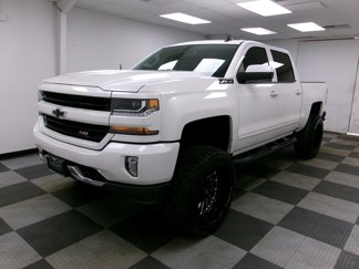 Used 2018 Chevrolet Silverado 1500 LT w/ LPO, Black Pack image 1