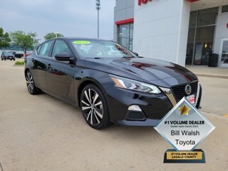 Used 2022 Nissan Altima 2.5 SR image 1