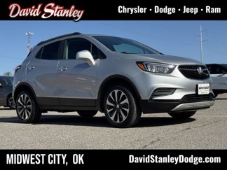 Used 2022 Buick Encore Preferred image 1
