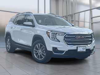 Used 2024 GMC Terrain SLT image 1