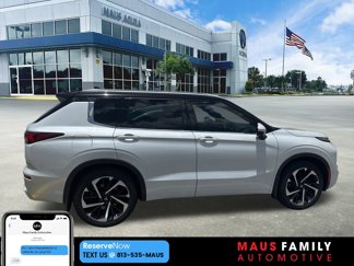 Used 2023 Mitsubishi Outlander SEL image 1