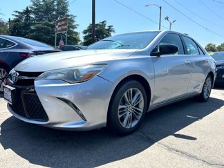 Used 2015 Toyota Camry SE image 1