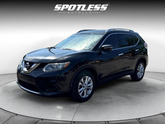Used 2015 Nissan Rogue SV image 1
