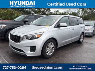Used 2017 Kia Sedona LX w/ LX Essentials Premium Package image 1