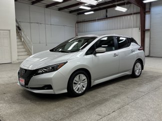 Used 2023 Nissan Leaf S image 1