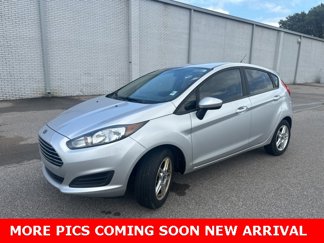 Used 2017 Ford Fiesta SE image 1