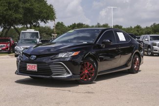 Used 2022 Toyota Camry LE image 1