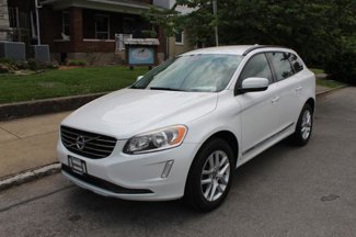 Used 2017 Volvo XC60 T5 w/ Tailgate Package image 1