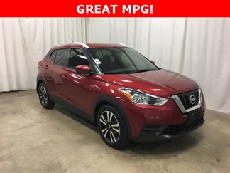 Used 2020 Nissan Kicks SV image 1