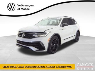 Used 2022 Volkswagen Tiguan SE R-Line image 1