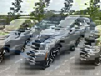 Used 2023 Mitsubishi Outlander SE image 1