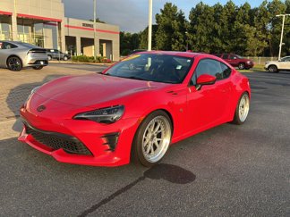 Used 2017 Toyota 86 image 1
