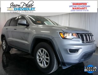 Used 2019 Jeep Grand Cherokee Laredo image 1