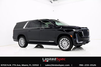 Used 2024 Cadillac Escalade ESV Luxury image 1