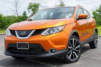Used 2017 Nissan Rogue Sport SL w/ SL Premium Package image 1