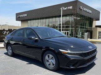 New 2025 Hyundai Elantra SE image 1