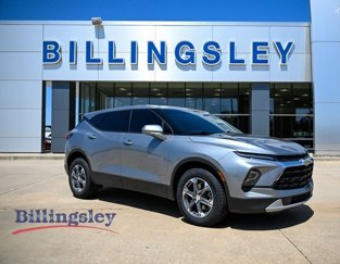 Used 2023 Chevrolet Blazer LT image 1