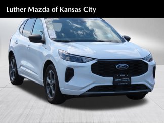 Used 2023 Ford Escape ST-Line image 1