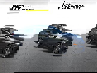 Used 2024 Hyundai Elantra SEL image 1