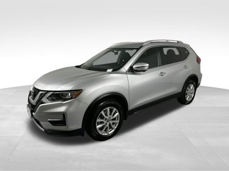 Used 2017 Nissan Rogue SV image 1