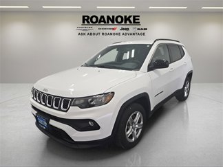 Used 2024 Jeep Compass Latitude image 1