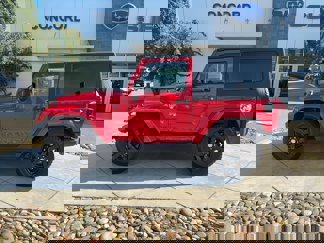 Used 2016 Jeep Wrangler Sahara image 1