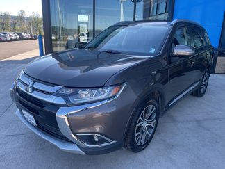 Used 2018 Mitsubishi Outlander SEL image 1