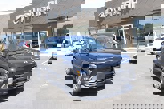 New 2025 Hyundai Kona SE image 1