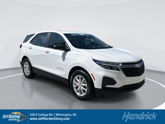 Used 2023 Chevrolet Equinox LS image 1