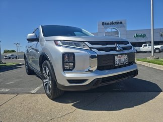 Used 2023 Mitsubishi Outlander Sport ES image 1