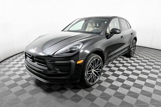 Used 2023 Porsche Macan Turbo image 1