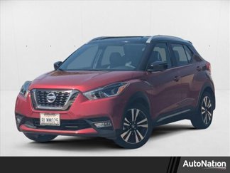 Used 2019 Nissan Kicks SR image 1