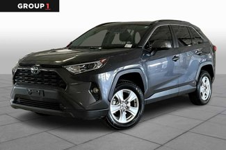 Used 2021 Toyota RAV4 XLE video 1