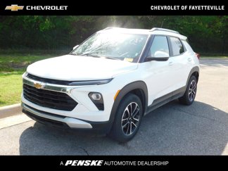 Used 2024 Chevrolet TrailBlazer LT image 1