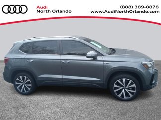 Used 2022 Volkswagen Taos SE image 1