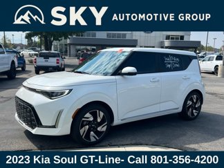 Used 2023 Kia Soul GT-Line w/ GT-Line Technology Package image 1