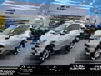 Used 2014 Toyota RAV4 XLE image 1